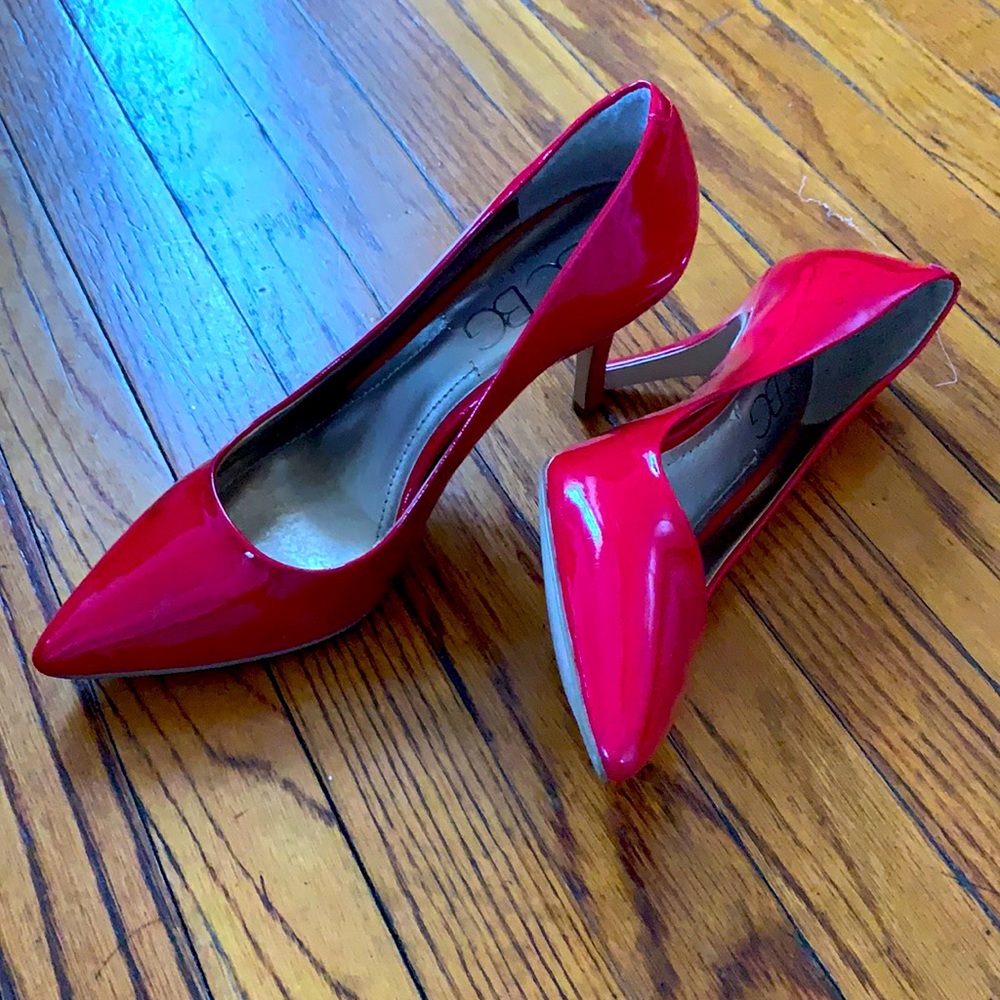 Holiday Patton Crimson Red Pumps 👠